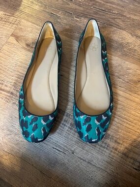 Ann Taylor Leopard Flats